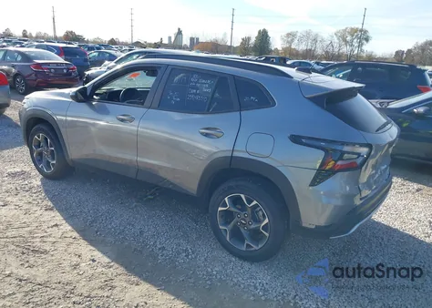 2025 Chevrolet Trax Fwd Lt z USA, uszkodzony, nr VIN KL77LHEP3SC240796